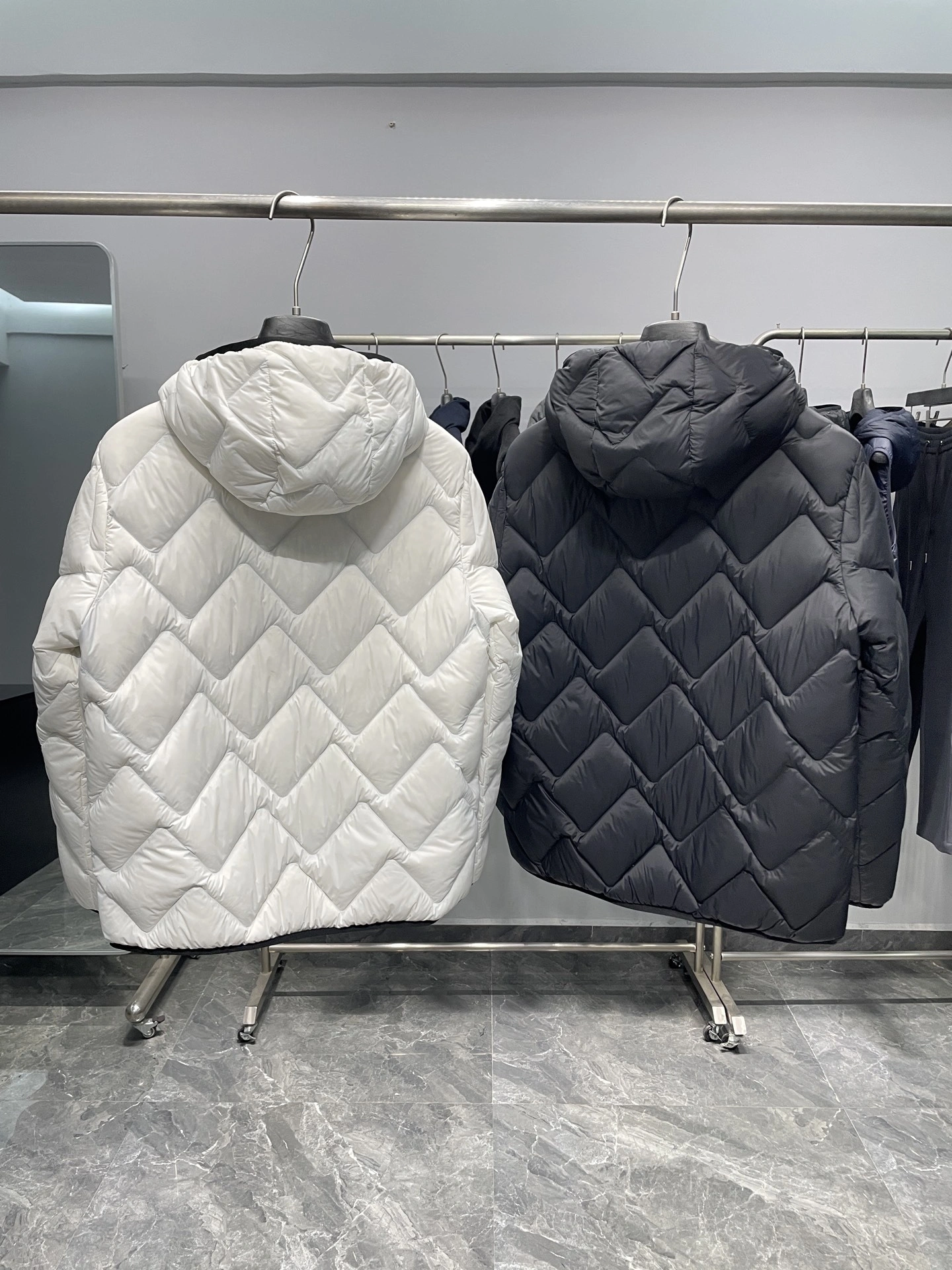 wg.luxury-- 7o9385r Down jacket nylon 2colour item: E-F000J1337-2